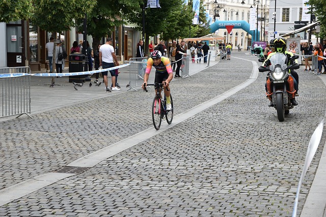 前往往更容 前往往更容