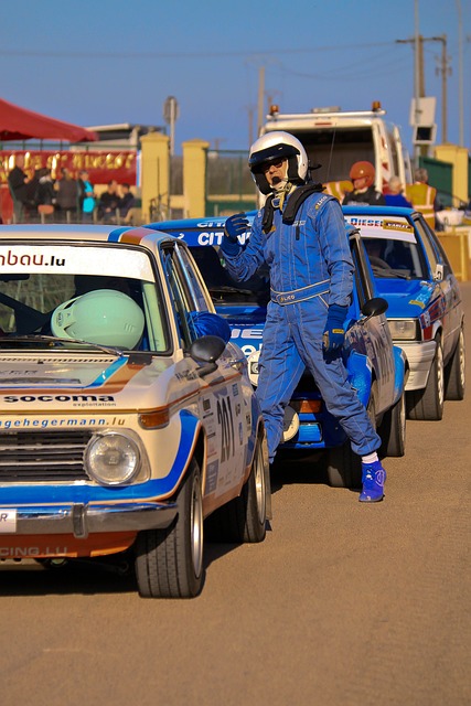 与勇士的豪 与勇士的豪